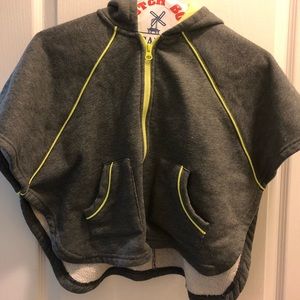 Cat and Jack gray zip up poncho.